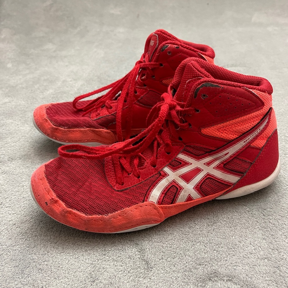 Asics Matflex GS Youth Size 5 Boys Wrestling Shoes Red